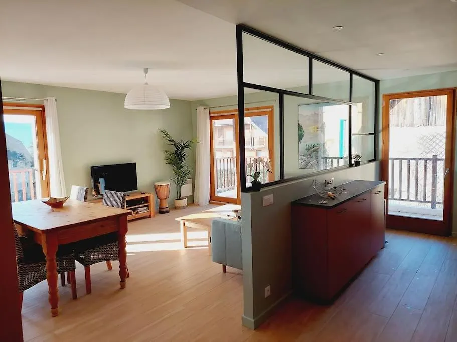 Charmant Appartement Lac D'Annecy / Ski - 6 Pers Menthon-Saint-Bernard France